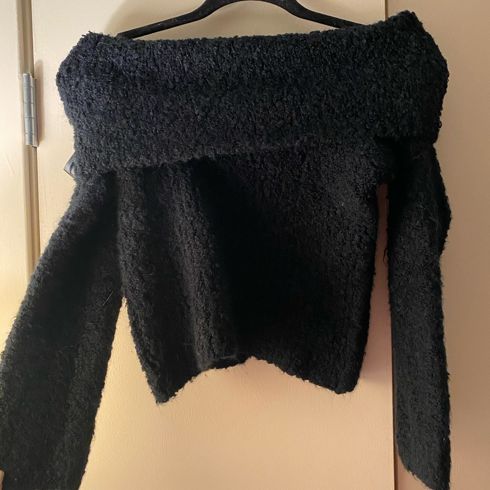 Off the Shoulders Wooly Top